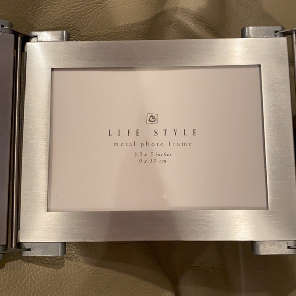 Matte Silver Adjustable 3 frames - Picture 2 of 4